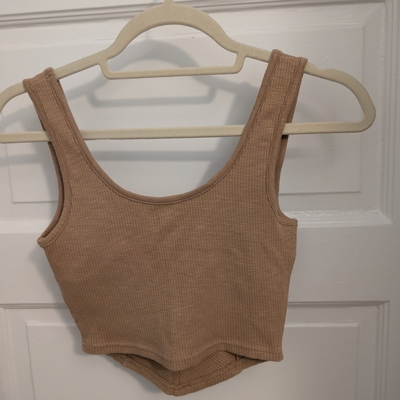 Tan Ribbed Crop Top - Picture 4 of 4